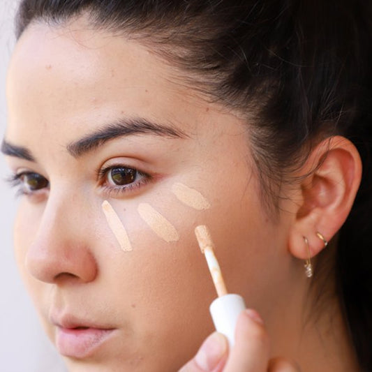 MAKE OVER (CONCEALEA)